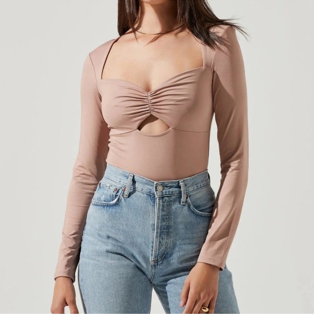 ASTR THE LABEL VENTURA BODYSUIT PINK NUDE SMALL NEW WITH TAGS